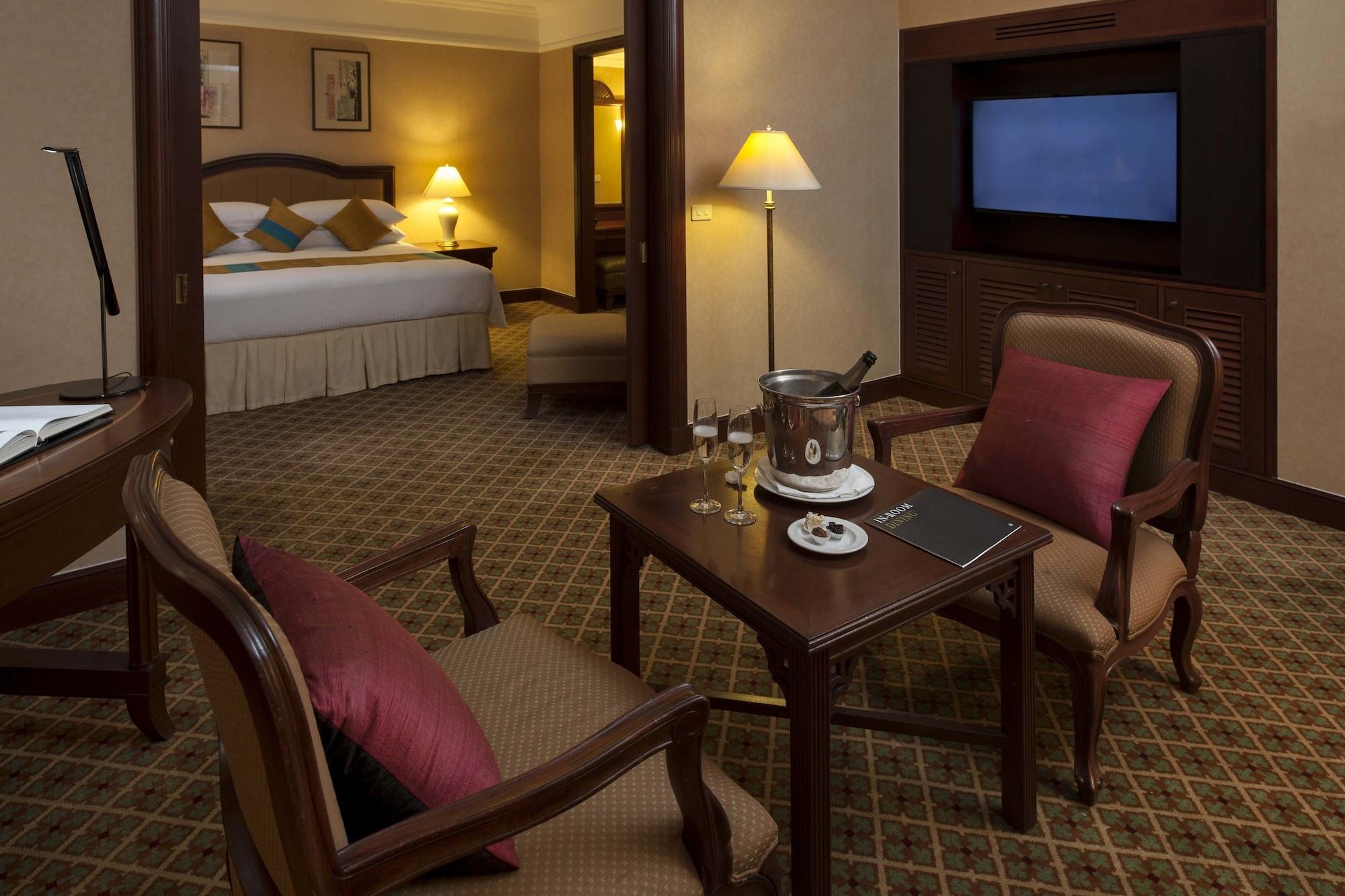 Intercontinental Phnom Penh 호텔 외부 사진