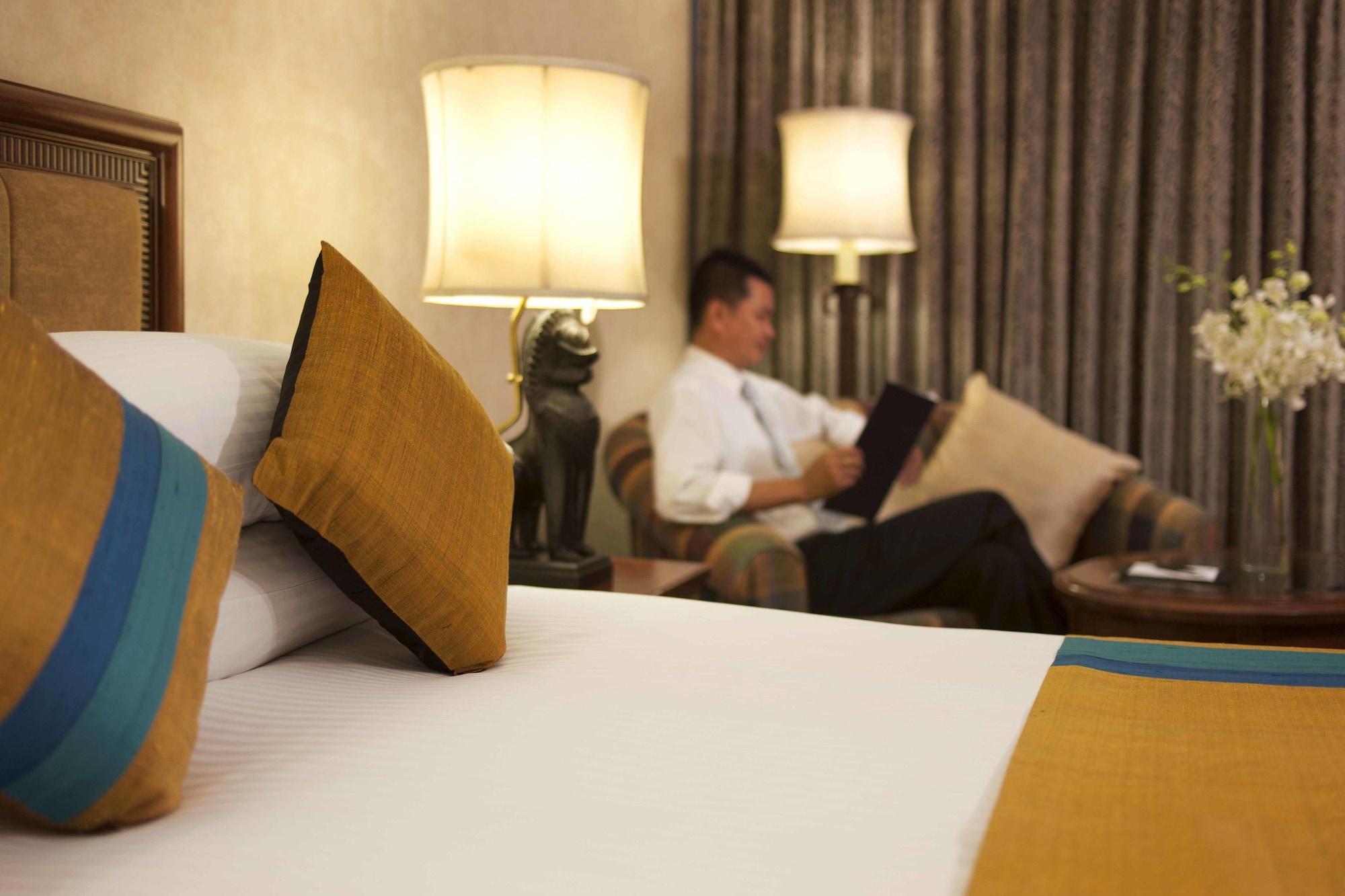 Intercontinental Phnom Penh 호텔 외부 사진