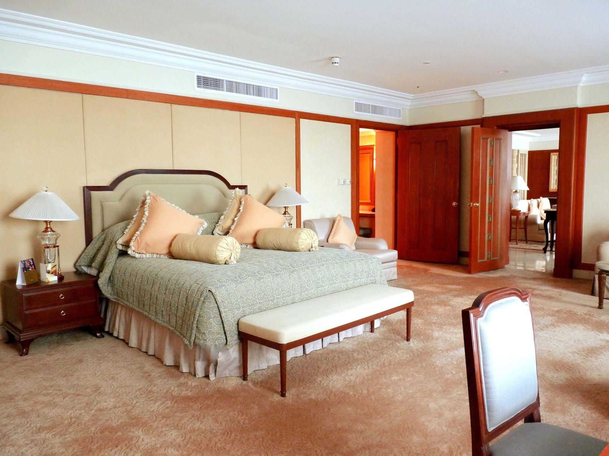 Intercontinental Phnom Penh 호텔 외부 사진