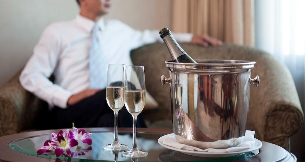 Intercontinental Phnom Penh 호텔 외부 사진