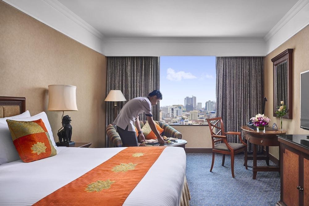 Intercontinental Phnom Penh 호텔 외부 사진