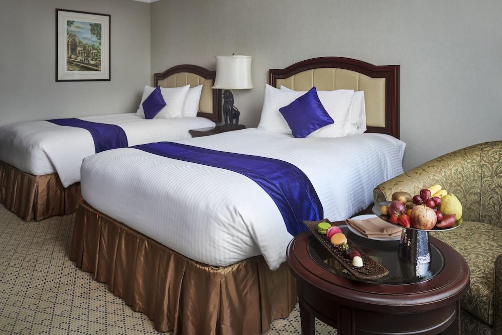 Intercontinental Phnom Penh 호텔 외부 사진