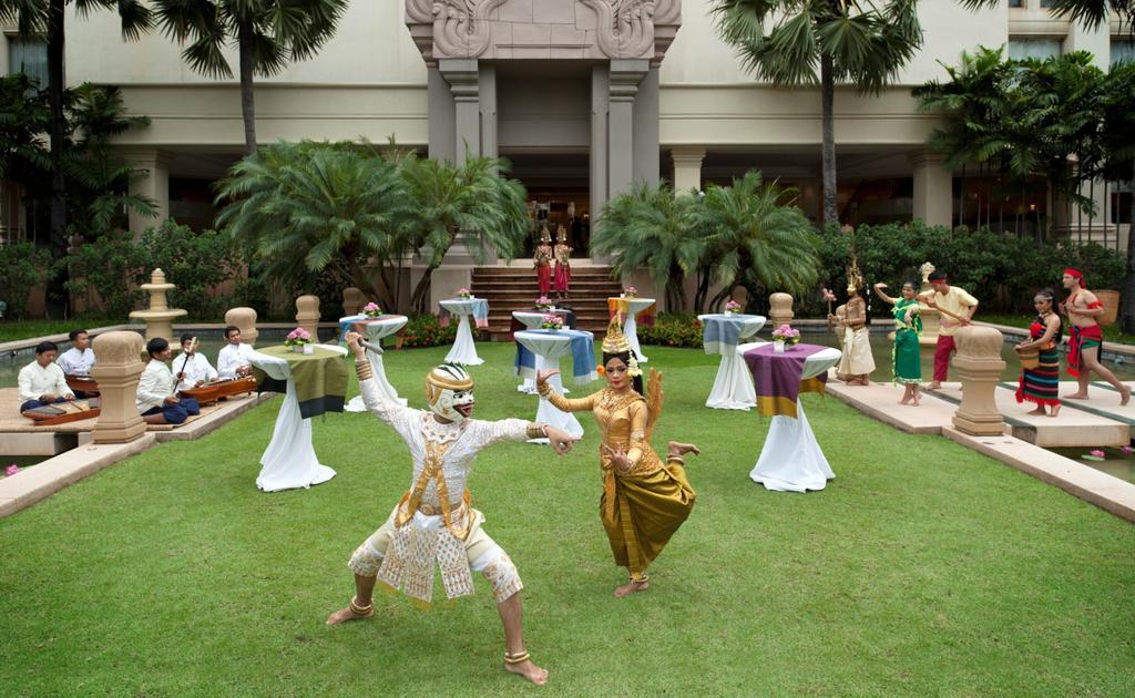 Intercontinental Phnom Penh 호텔 외부 사진